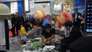 Familia Urban - Suasana Booth Timah Properti