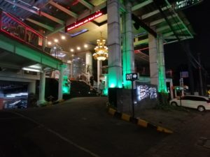 OYO 126 Business Hotel - Let's Go!