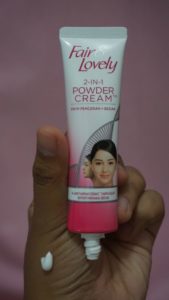 Swatch Fair & Lovely 2 in 1 Powder Cream