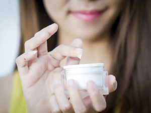 tips memakai krim malam