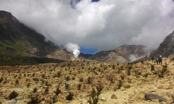 Tempat Wisata Gunung Papandayan Garut