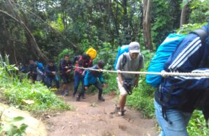Ada beberapa aturan mendaki gunung lembu