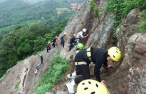 mendaki gunung parang perlu persiapan fisik extra