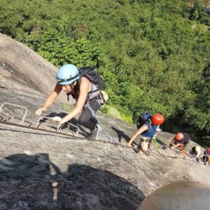 mendaki gunung parang untuk pemula wajib mengajak pemandu