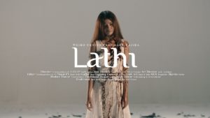Fakta lagu lathi menunjukkan seorang wanita yang tersakiti
